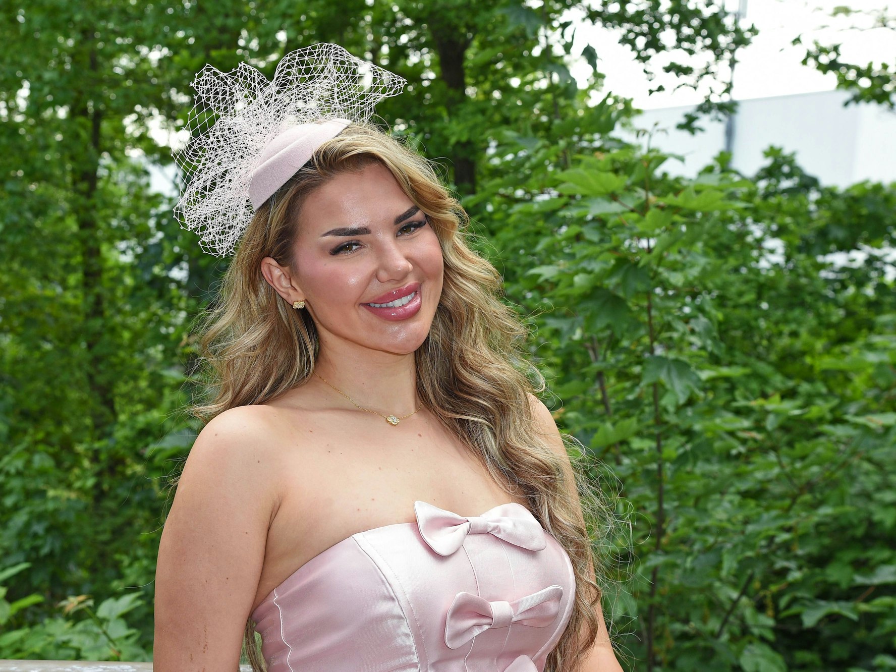 Kim Virginia Hartung beim BILD RENNTAG auf der Trabrennbahn in Gelsenkirchen am 01.05.2024