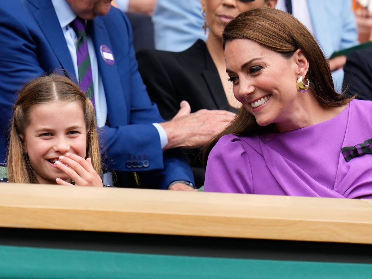 Hatten sichtlich Spaß in Wimbledon: Prinzessin Charlotte begleitete Mama Kate am Sonntag zum Finale der Herren.
