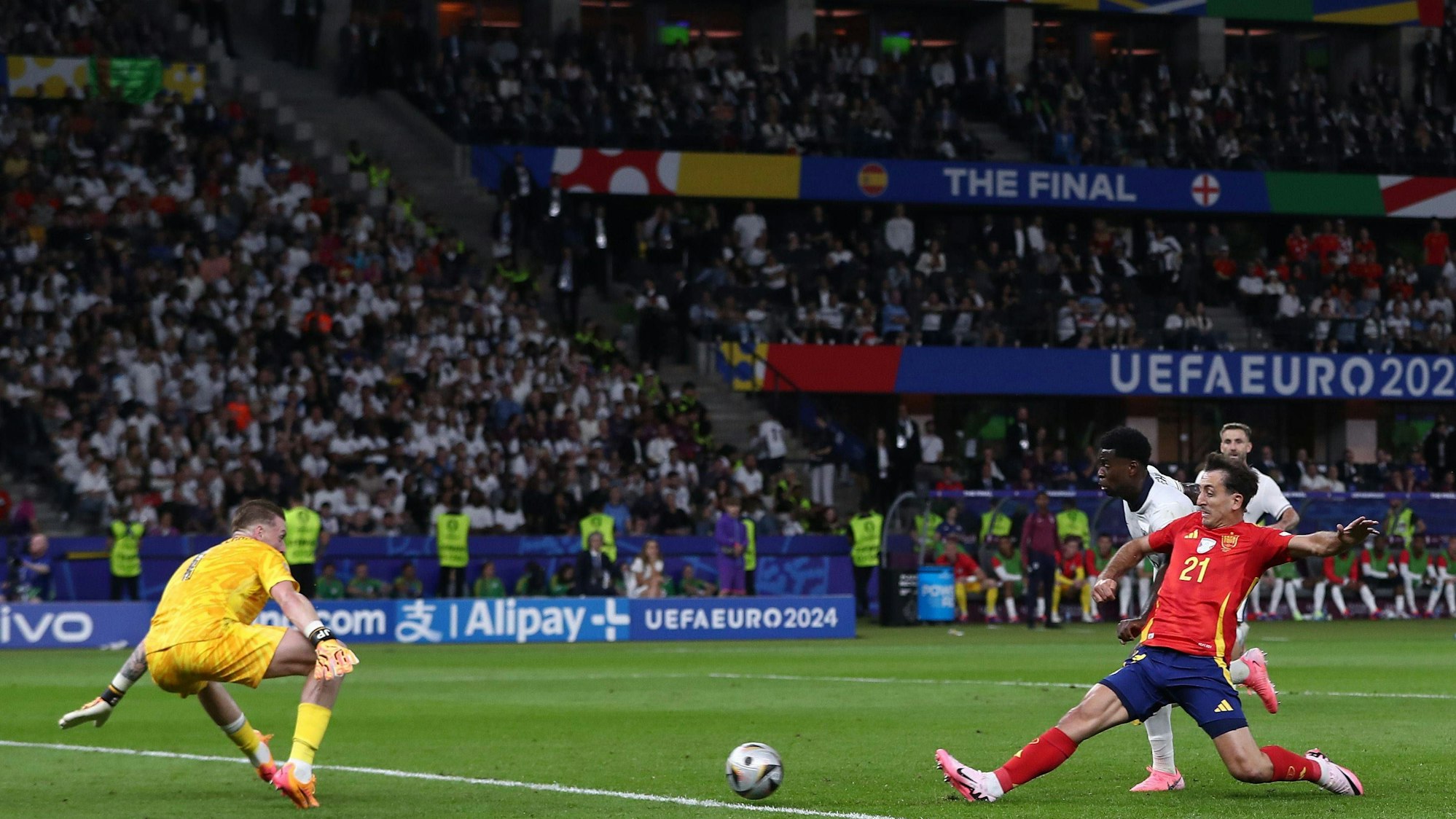 Mikel Oyarzabal erzielte das entscheidende Tor zum 2:1 für Spanien gegen England im EM-Finale am Sonntag (14. Juli 2024).
