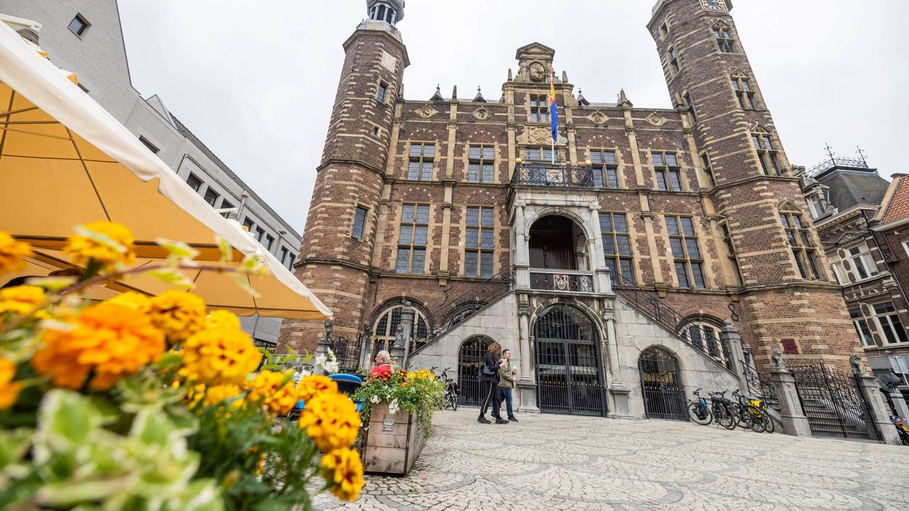 Das historische Rathaus in Venlo gehört zu den Top-Sehenswürdigkeiten der Stadt.