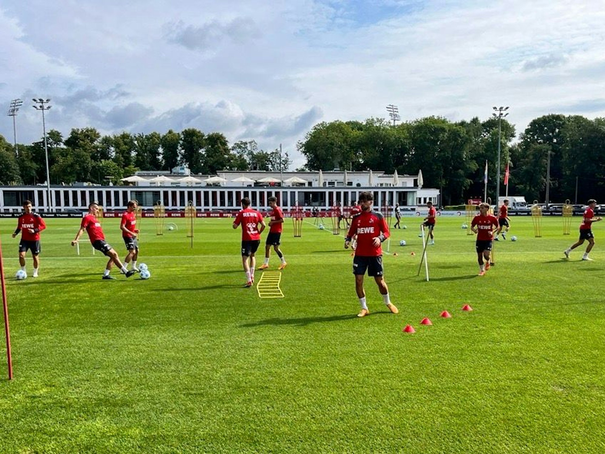 Rijad Smajic durfte am Mittwoch (17. Juli 2024) bei den FC-Profis trainieren.