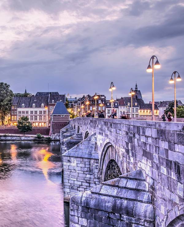 Maastricht ist ein beliebtes Reiseziel und zeichnet sich durch viele schöne Sehenswürdigkeiten aus.