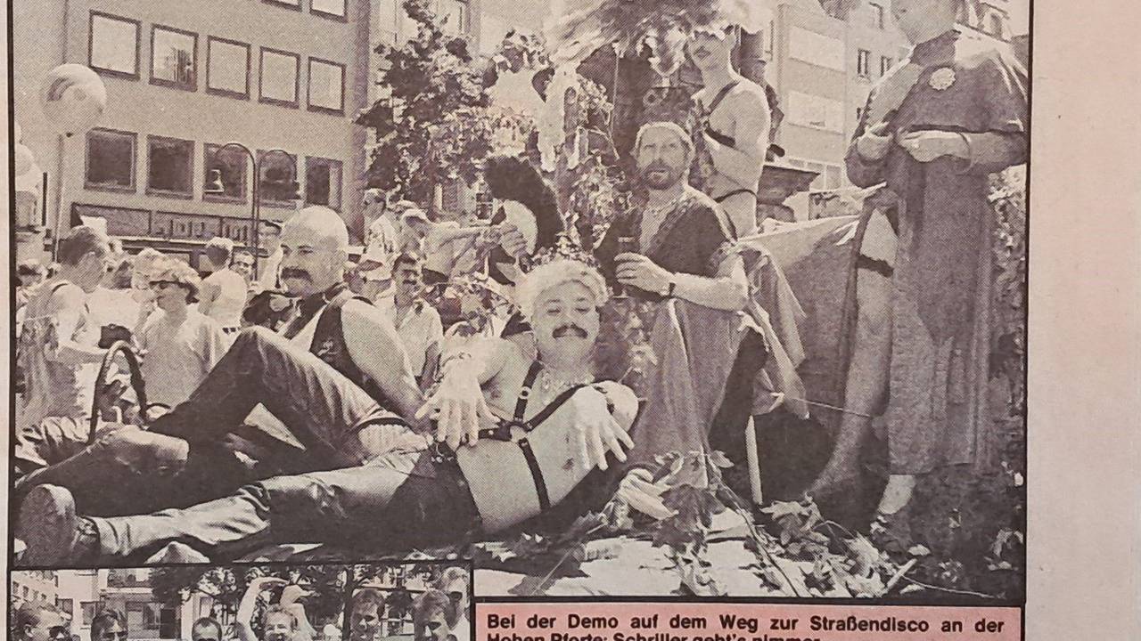 Der erste CSD in Köln fand am 7. Juli 1991 statt als „Kölner Lesben- und Schwulentag“. Der EXPRESS berichtete von der Parade.