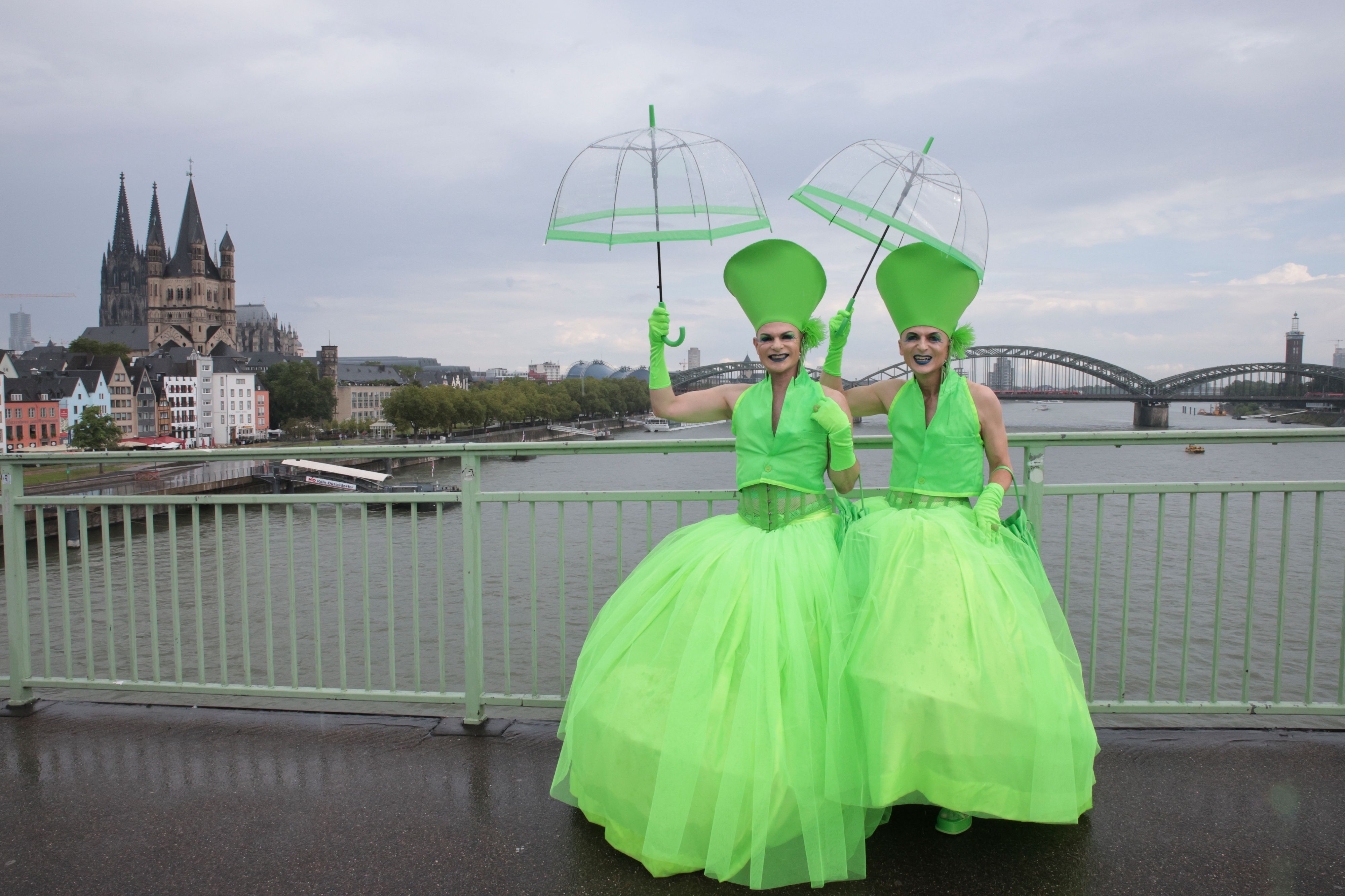 Erstaunlich 2 Personen Regenschirm Bilder