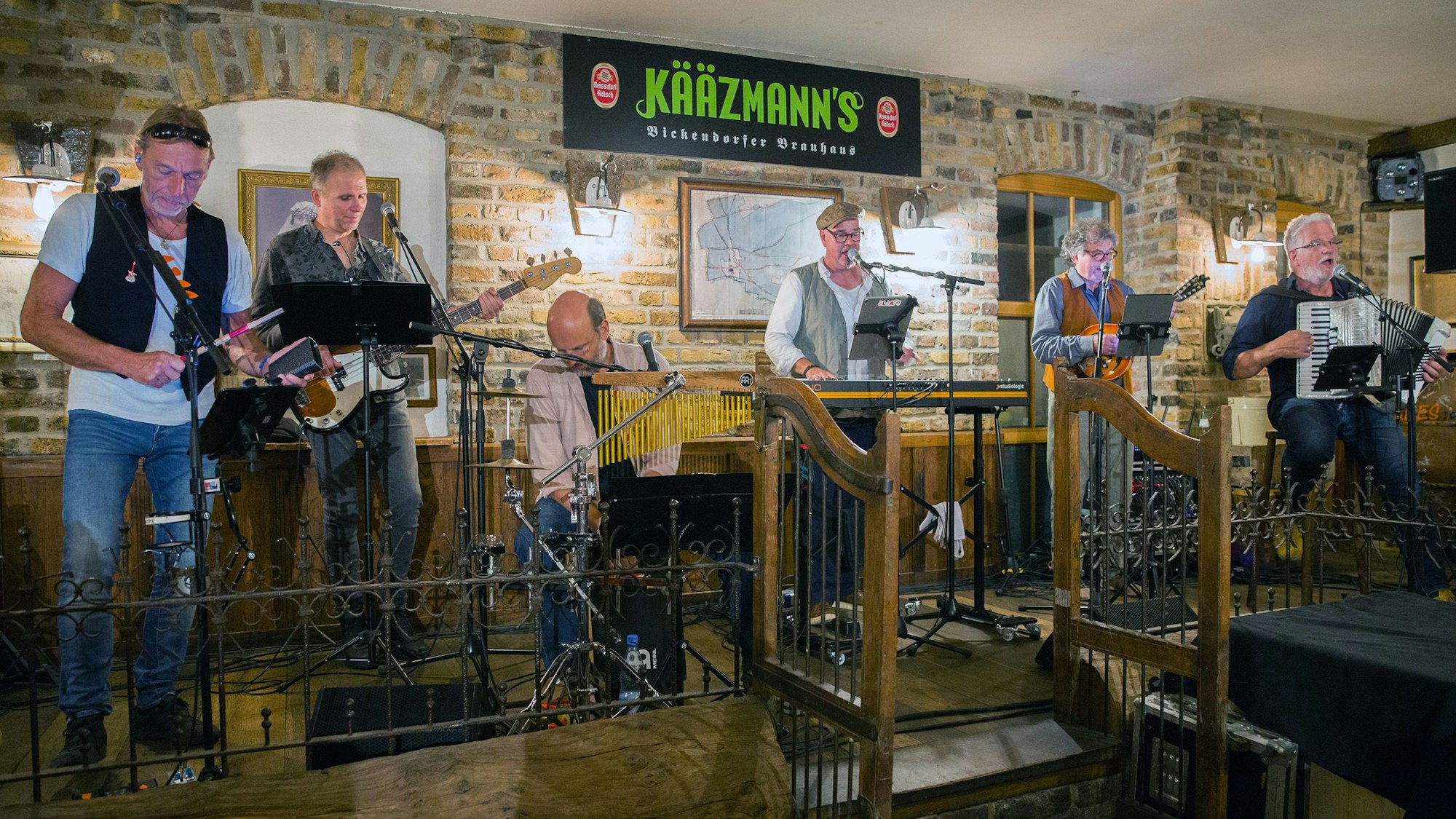 Premiere Ahl Kamelle Band im Brauhaus Kääzmanns, Köln-Bickendorf.