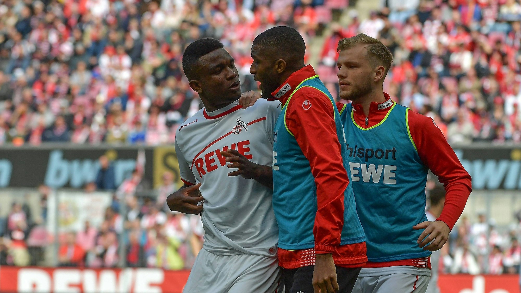 Jhon Cordoba, Anthony Modeste und Johannes Geis.