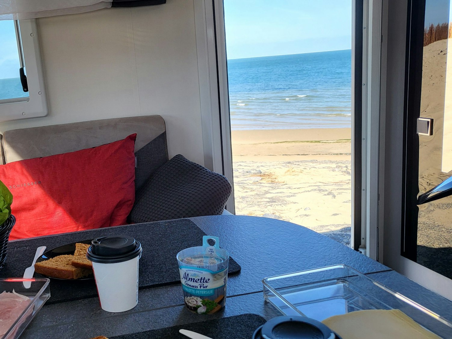 In den Niederlanden gibt es einige der schönsten Campingplätze direkt am Wasser.