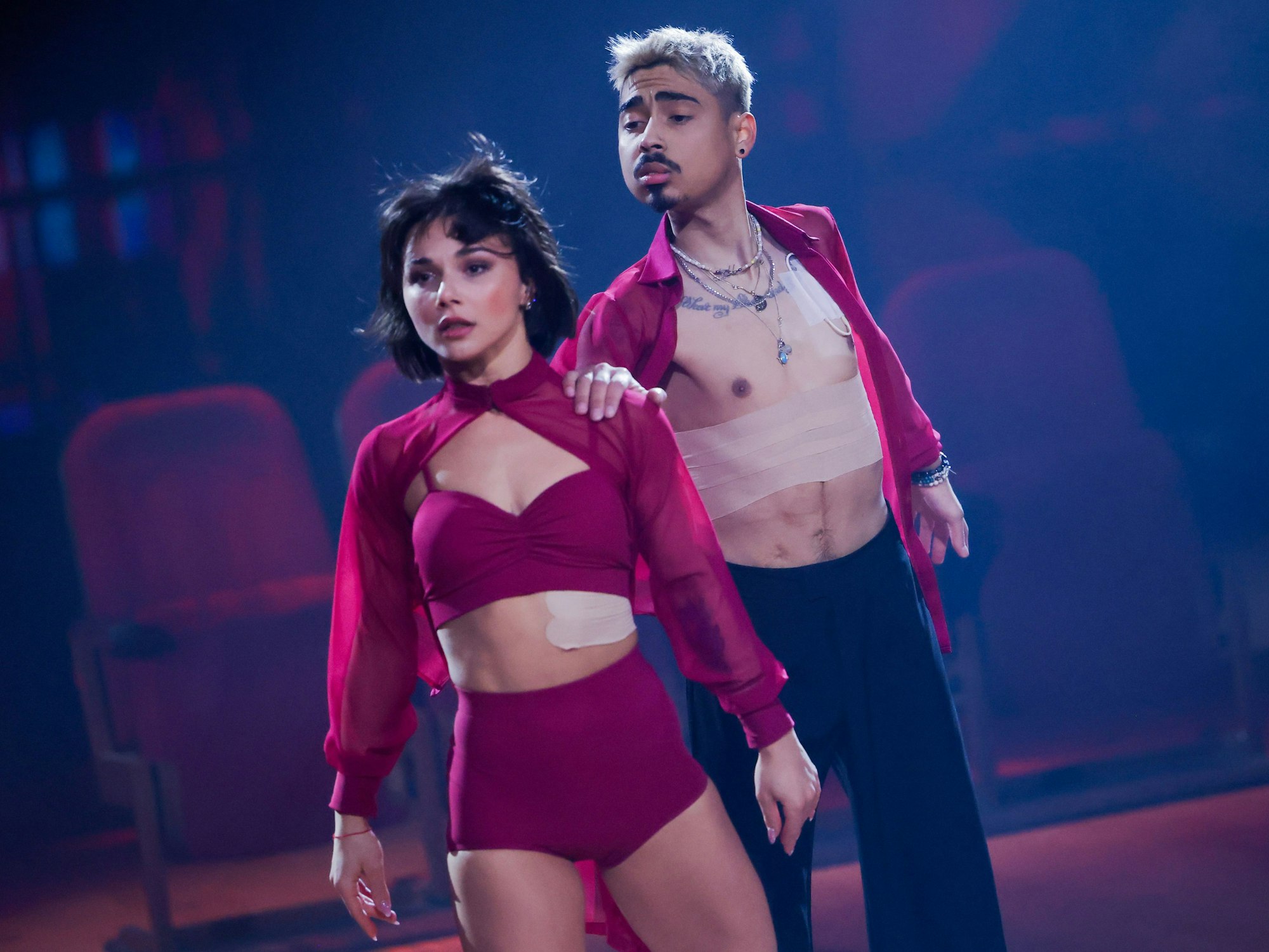 Tony Bauer, Comedian und Anastasia Stan, Profitänzerin, tanzen in der RTL-Tanzshow „Let's Dance“ im Coloneum.