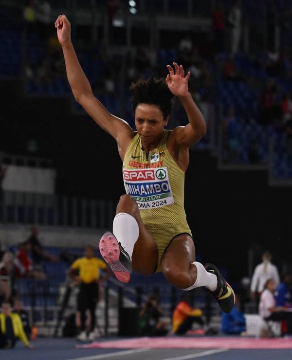 Weitspringer Malaika Mihambo in Action.