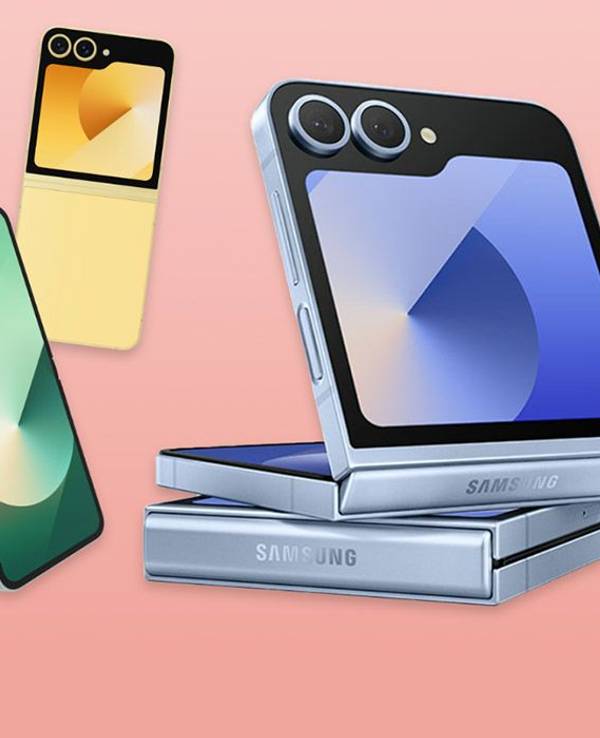 Samsung Galaxy Z Flip6 in verschiedenen Farben und aufgeklappt und zusammengeklappt.