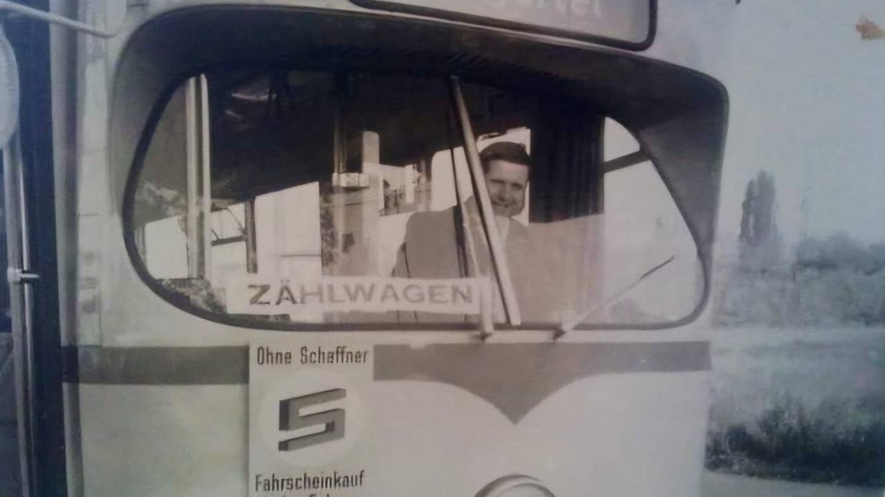 Eine KVB-Bahn in den 1960er-Jahren.