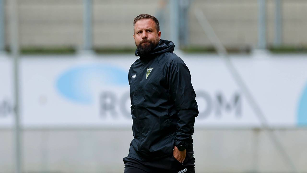 Heiner Backhaus vor einem Testspiel gegen den VfL Bochum.