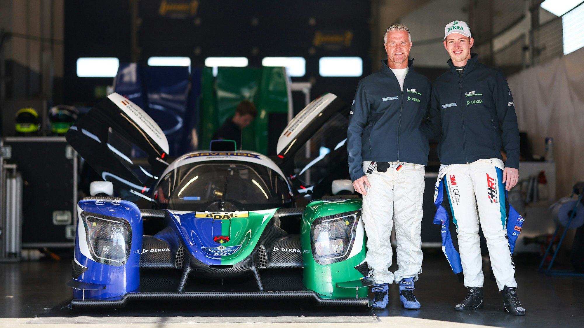 Ralf und David Schumacher mit Ligier-LMP3-Rennwagen auf dem Nürburgring. Für die redaktionelle Verwendung kostenfrei nutzbar.