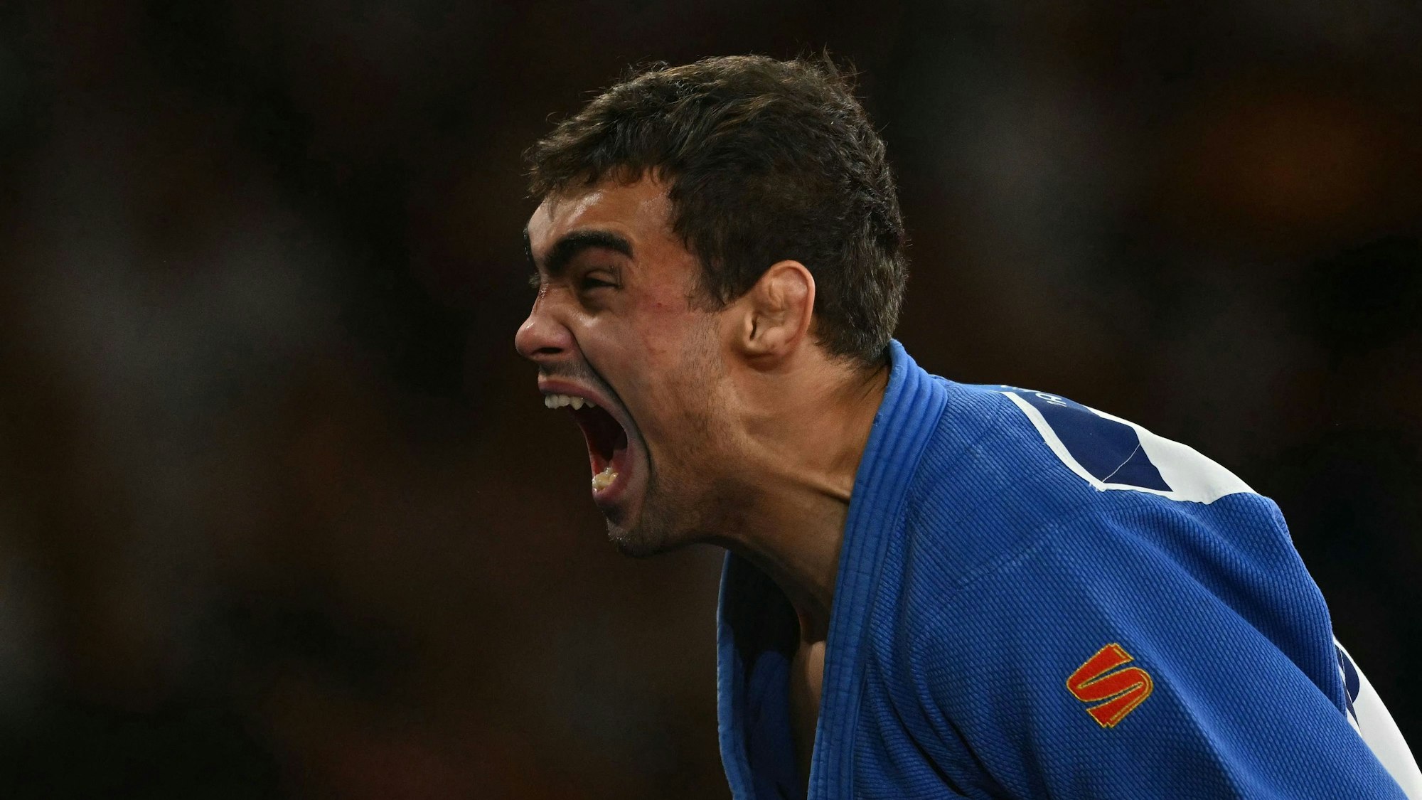 Judoka Adil Osmanov beim Jubel über die Olympia-Bronzemedaille am Montag.