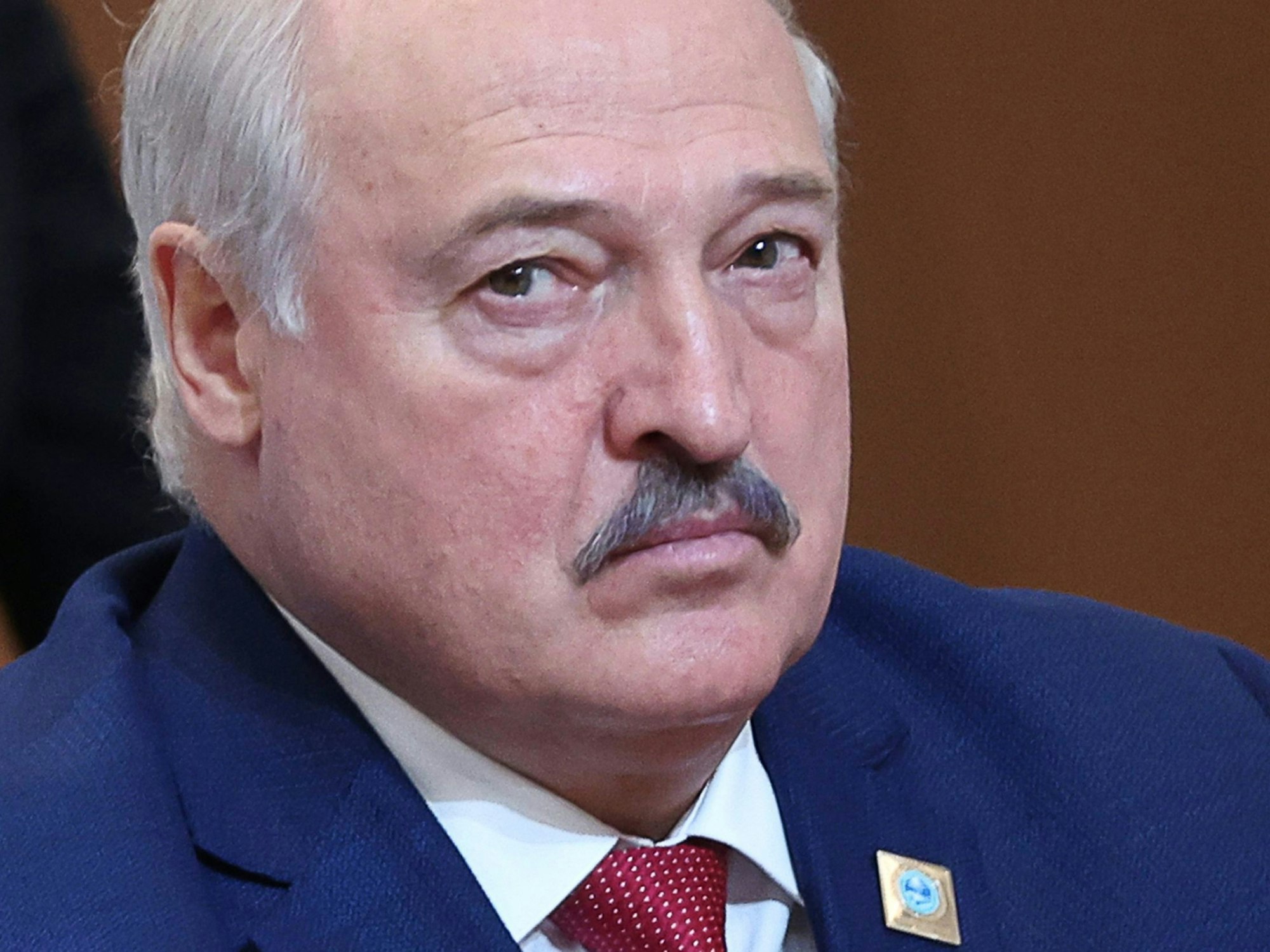 Auf diesem von der staatlichen Nachrichtenagentur Sputnik via AP veröffentlichten Foto nimmt der Präsident von Belarus, Alexander Lukaschenko, am 4. Juli 2024 am Gipfeltreffen der Shanghaier Organisation für Zusammenarbeit (SOZ) teil.