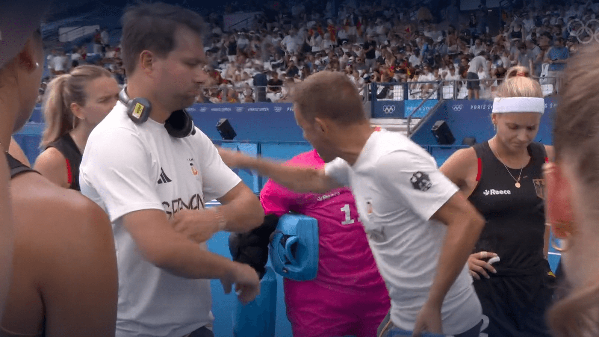 Valentin Altenburg wurde beim Olympia-Auftritt in Paris deutlich.