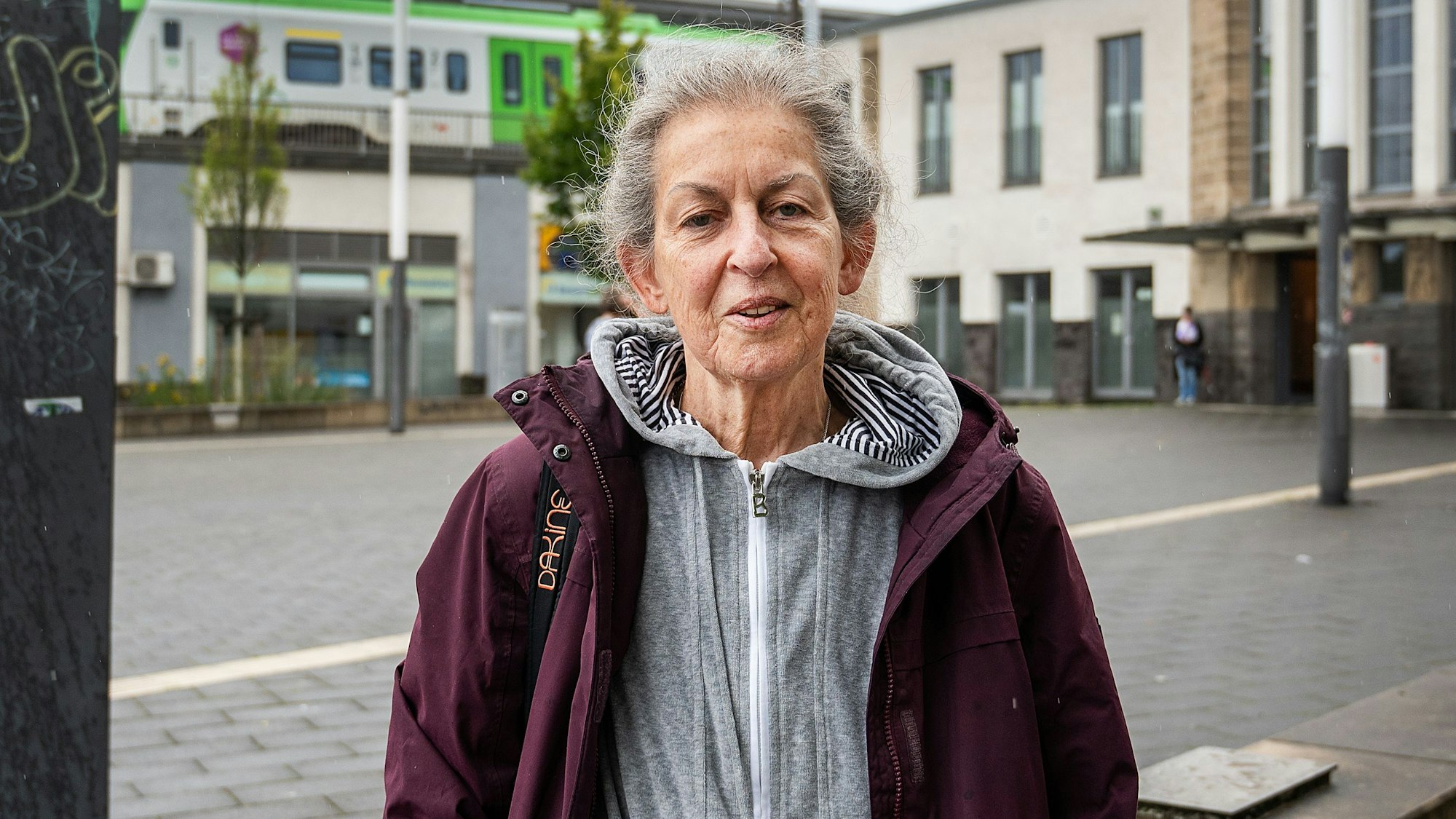 Cecilia van Veen sollte an die Deutsche Bahn 60 Euro Bußgeld zahlen, nachdem sie in einem Zug auf den Boden uriniert hatte.