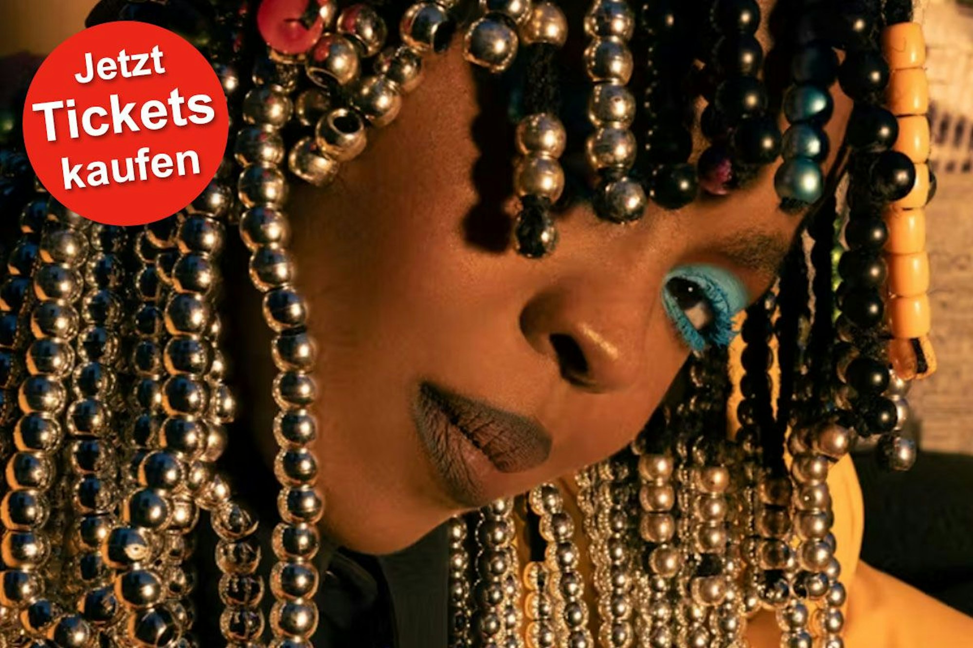 Lauryn Hill auf einem Bild für ihre neue Tour.