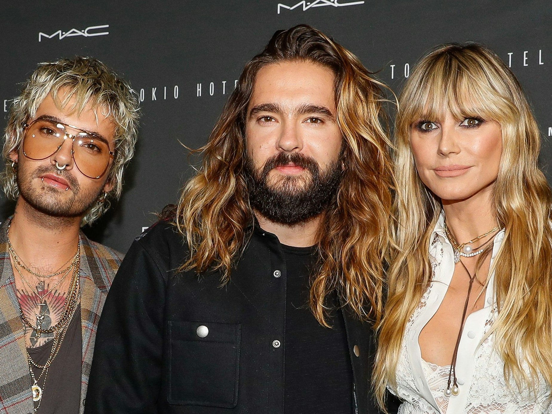 Bill Kaulitz, sein Bruder Tom und dessen Frau Heidi Klum, hier bei einer Veranstaltung in Berlin 2020, sind ein Herz und eine Seele.