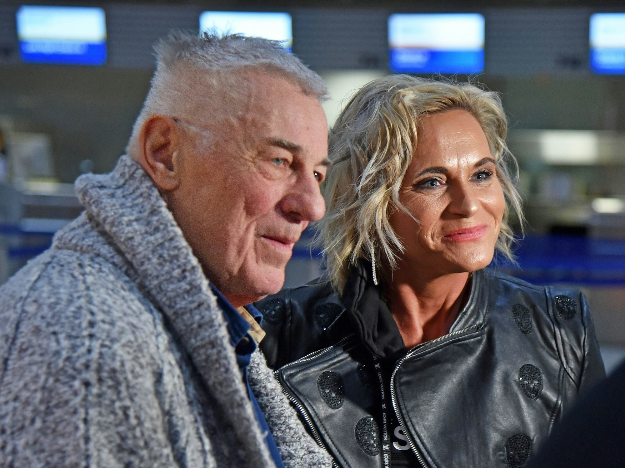 Heinz Hönig mit Ehefrau Annika Kärsten-Hönig im Januar 2024