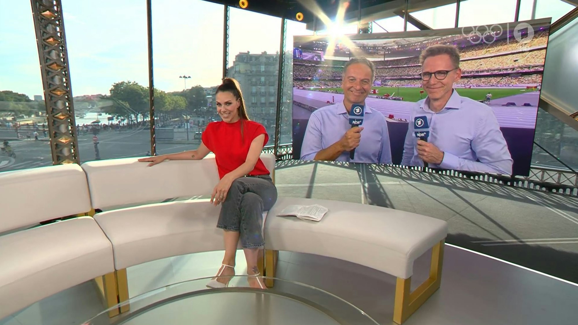 Esther Sedlaczek, Claus Lufen und Frank Busemann am Sonntag (4. August 2024) bei der Olympia-Übertragung der ARD.