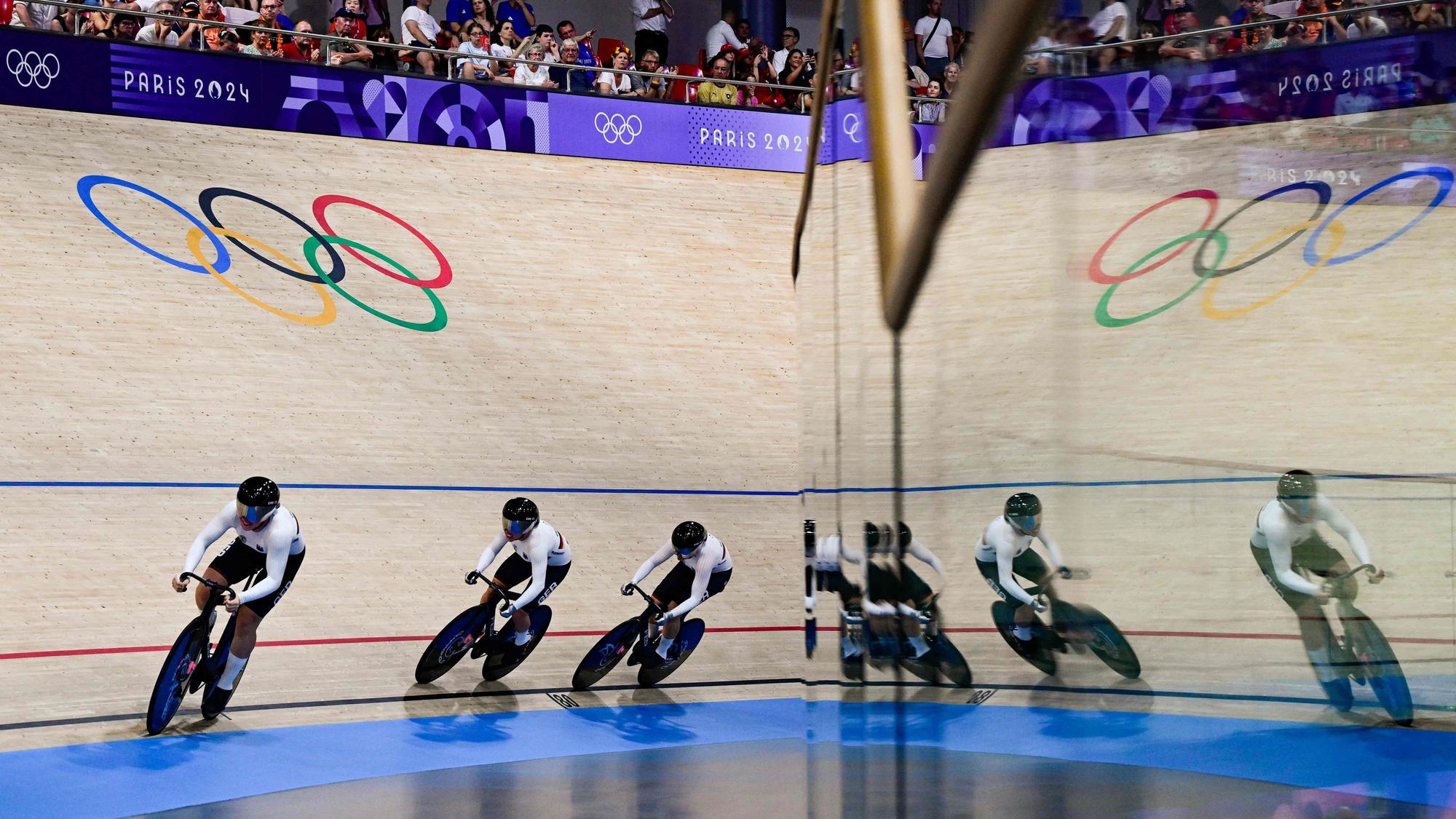 Das deutsche Bahnrad-Trio im Teamsprint bei Olympia am Montag (5. August 2024).