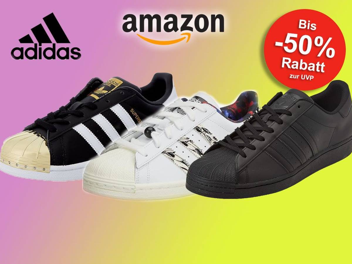 Auf dem Bild sind drei Modelle des adidas Superstars zu sehen.