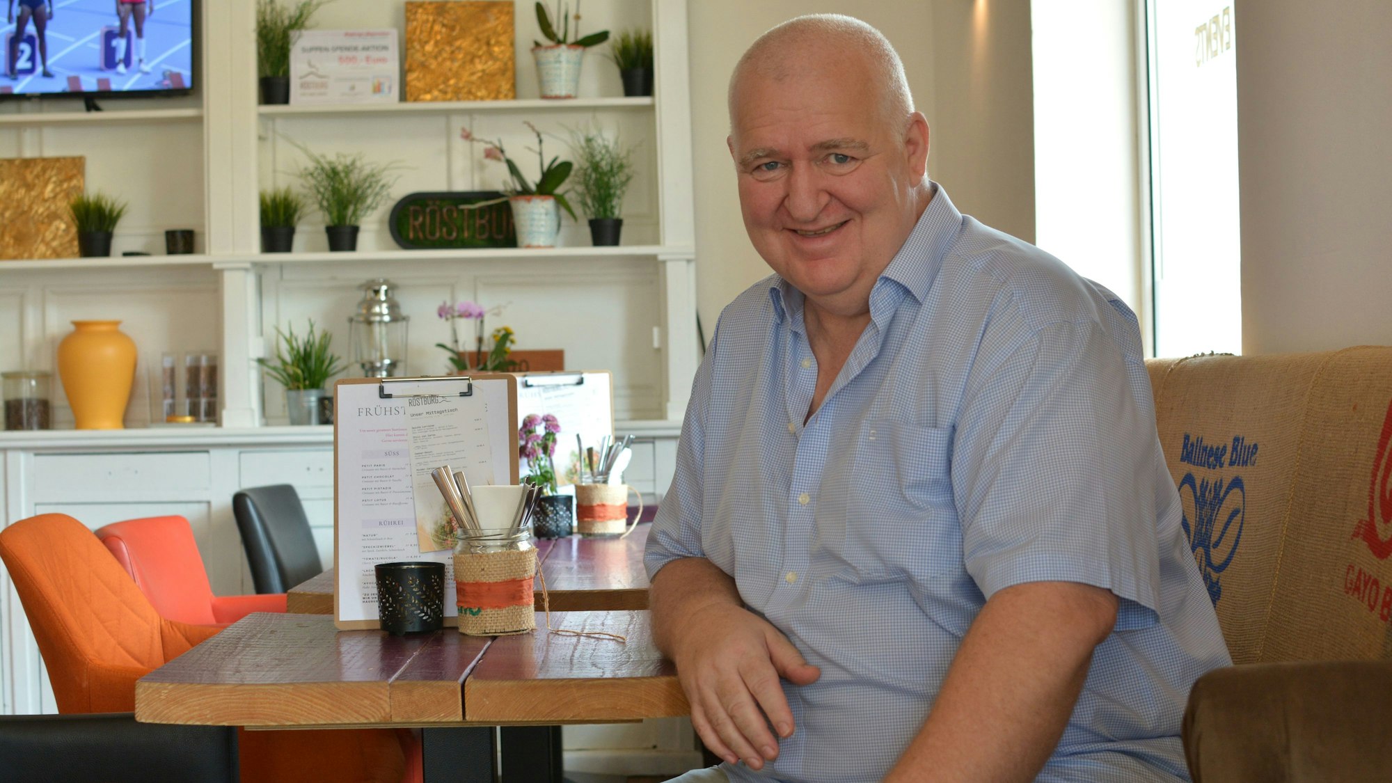 Markus Maria Profitlich im Cafe Röstburg in Siegburg