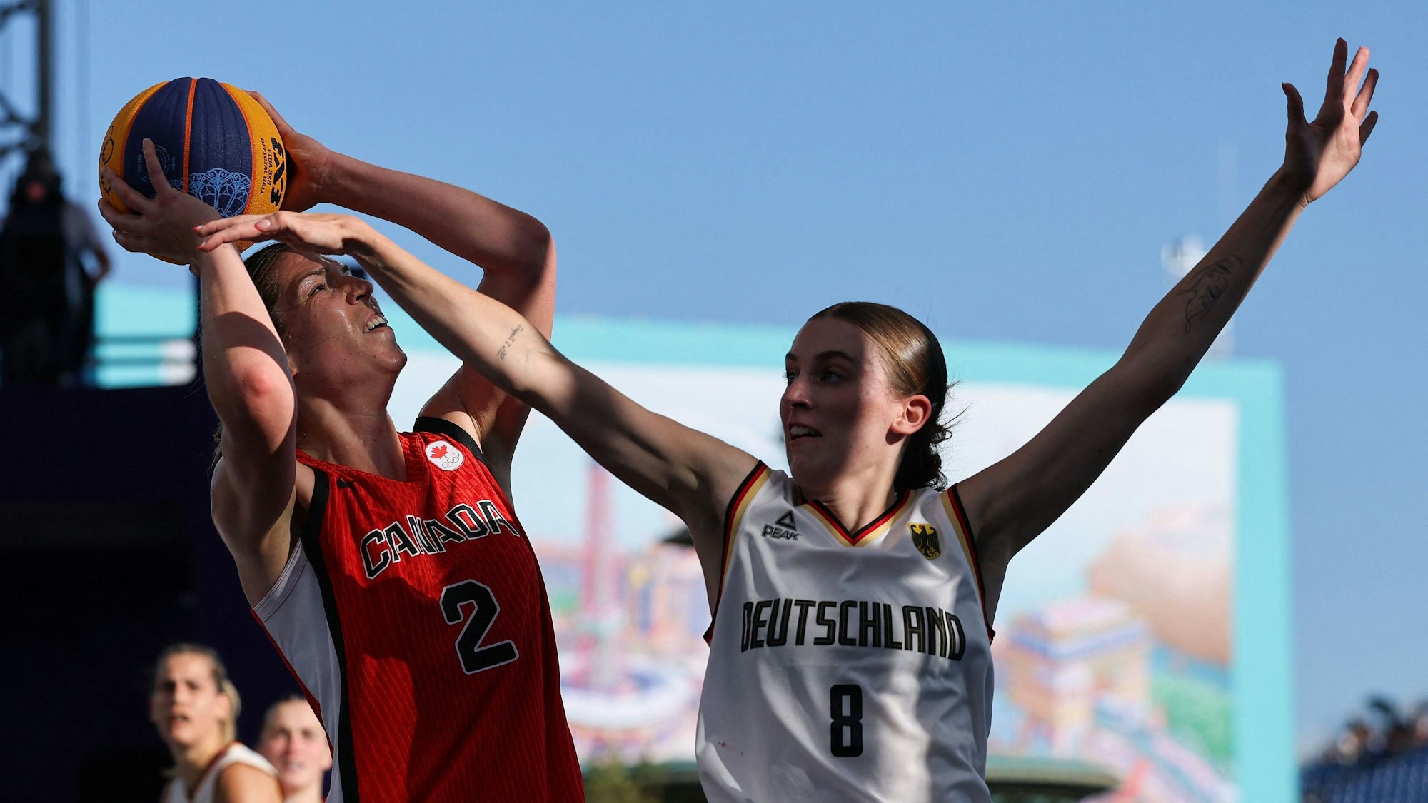 Elisa Mevius und die deutsche Auswahl im 3×3-Basketball gewann das Halbfinale gegen Kanada und greift bei Olympia jetzt nach Gold.