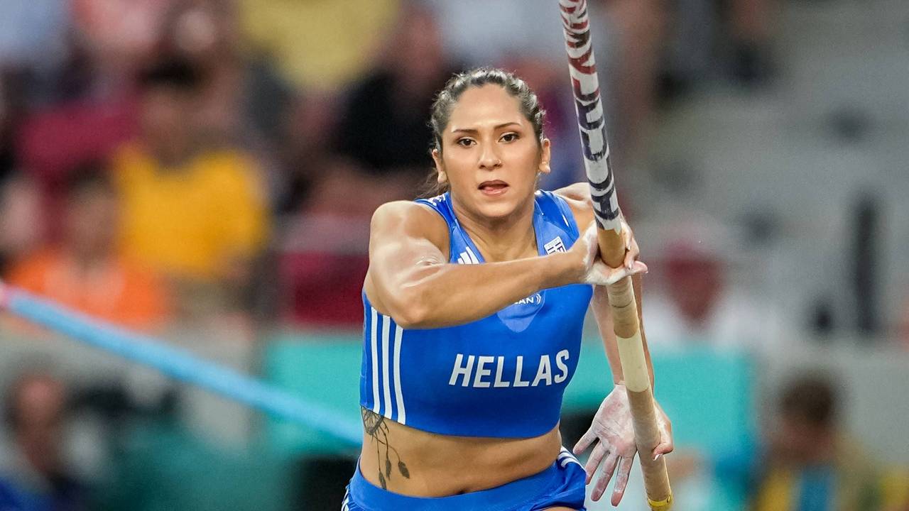 Eleni-Klaoudia Polak beim Stabhochsprung.
