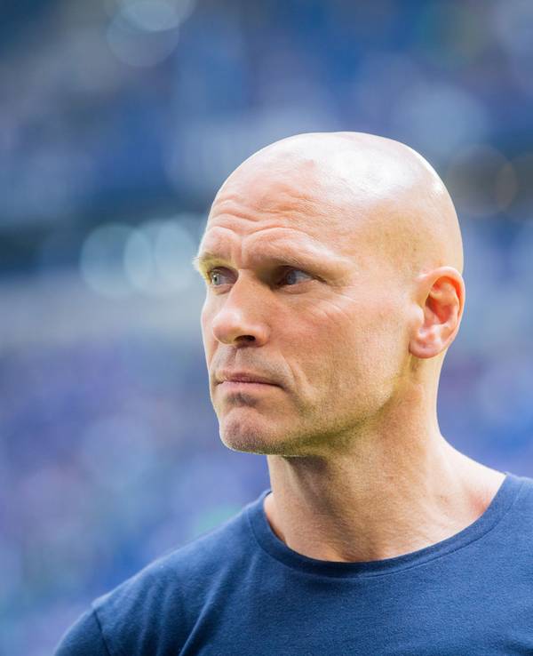 Fußball, Bundesliga, FC Schalke 04 - VfB Stuttgart, 34. Spieltag, Veltins Arena: Thorsten Legat.