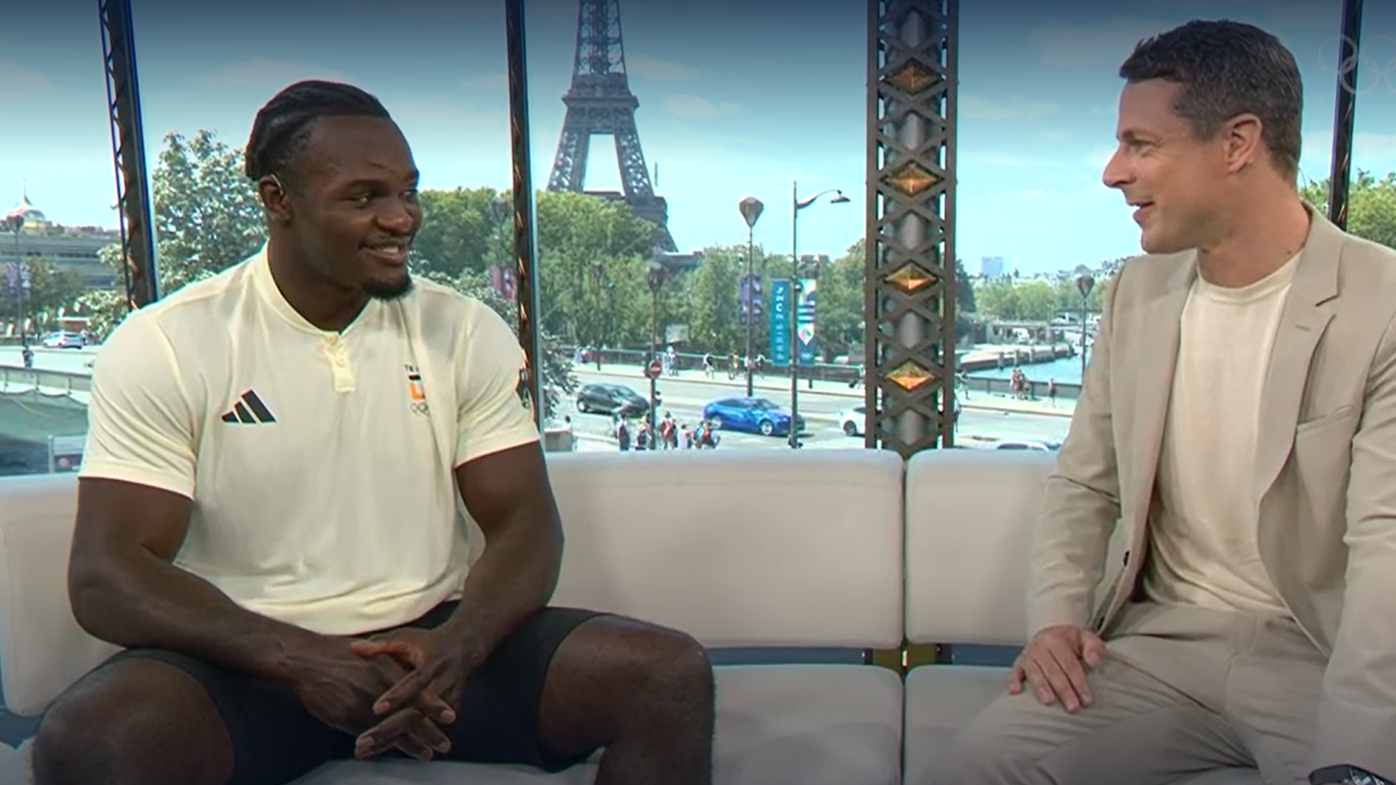 Nelvie Tiafack im Gespräch mit Alexander Bommes.