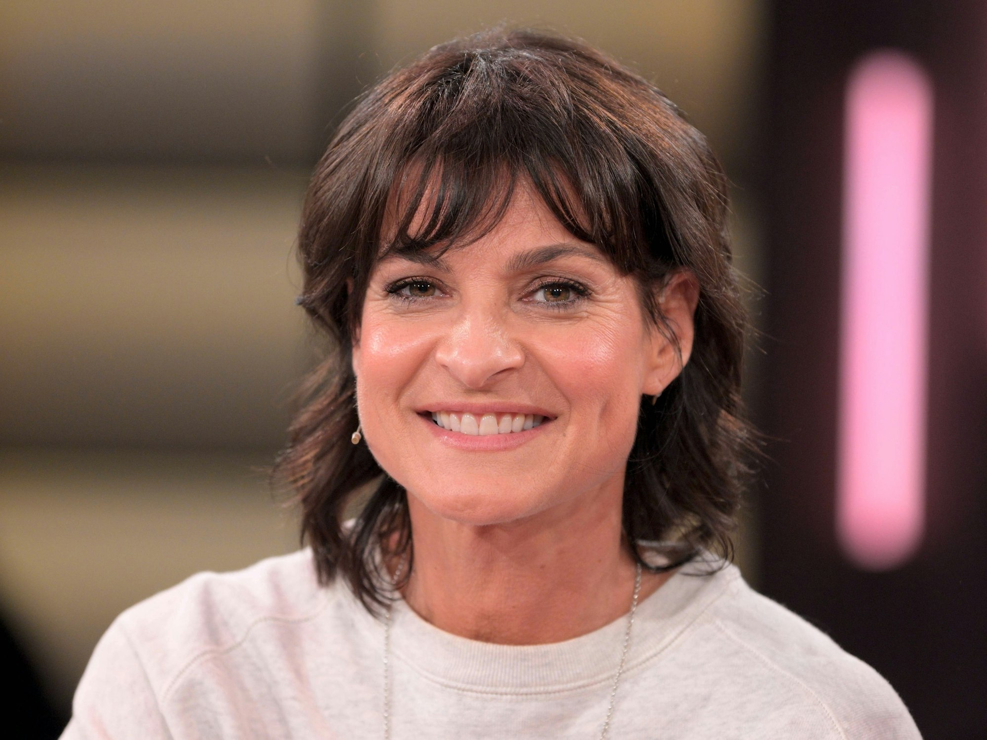 Marlene Lufen am Set der Talkshow „Kölner Treff“