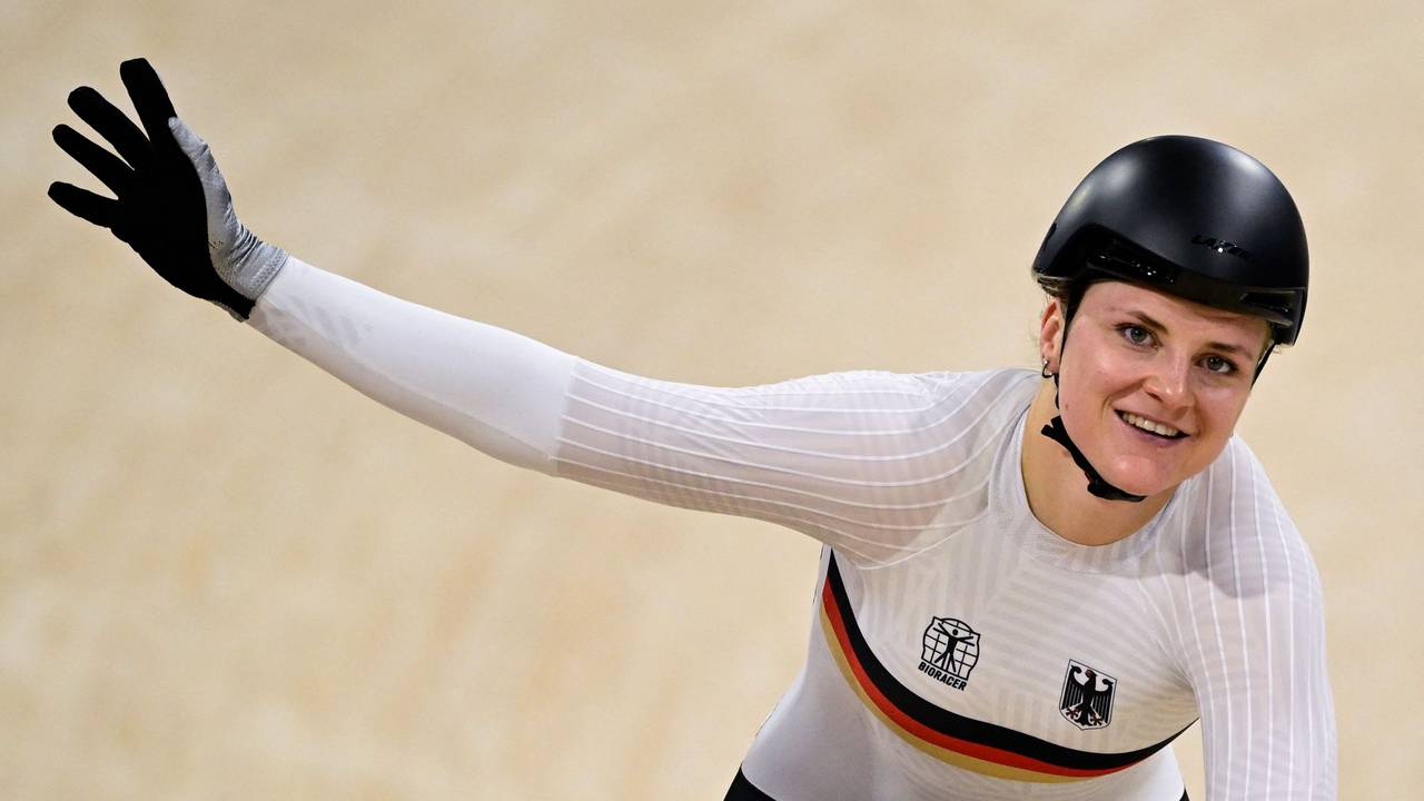 Lea Sophie Friedrich jubelt über ihren Finaleinzug.