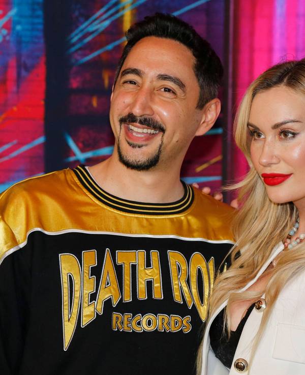 Eko Fresh mit Ehefrau Sarah Bora im Juni 2023 in Köln