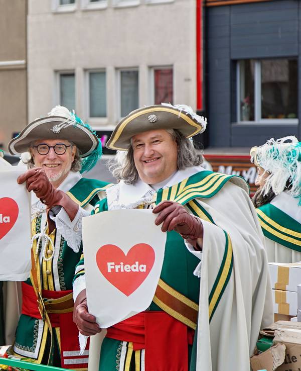 Frank Breuer beim Rosenmontagszug.