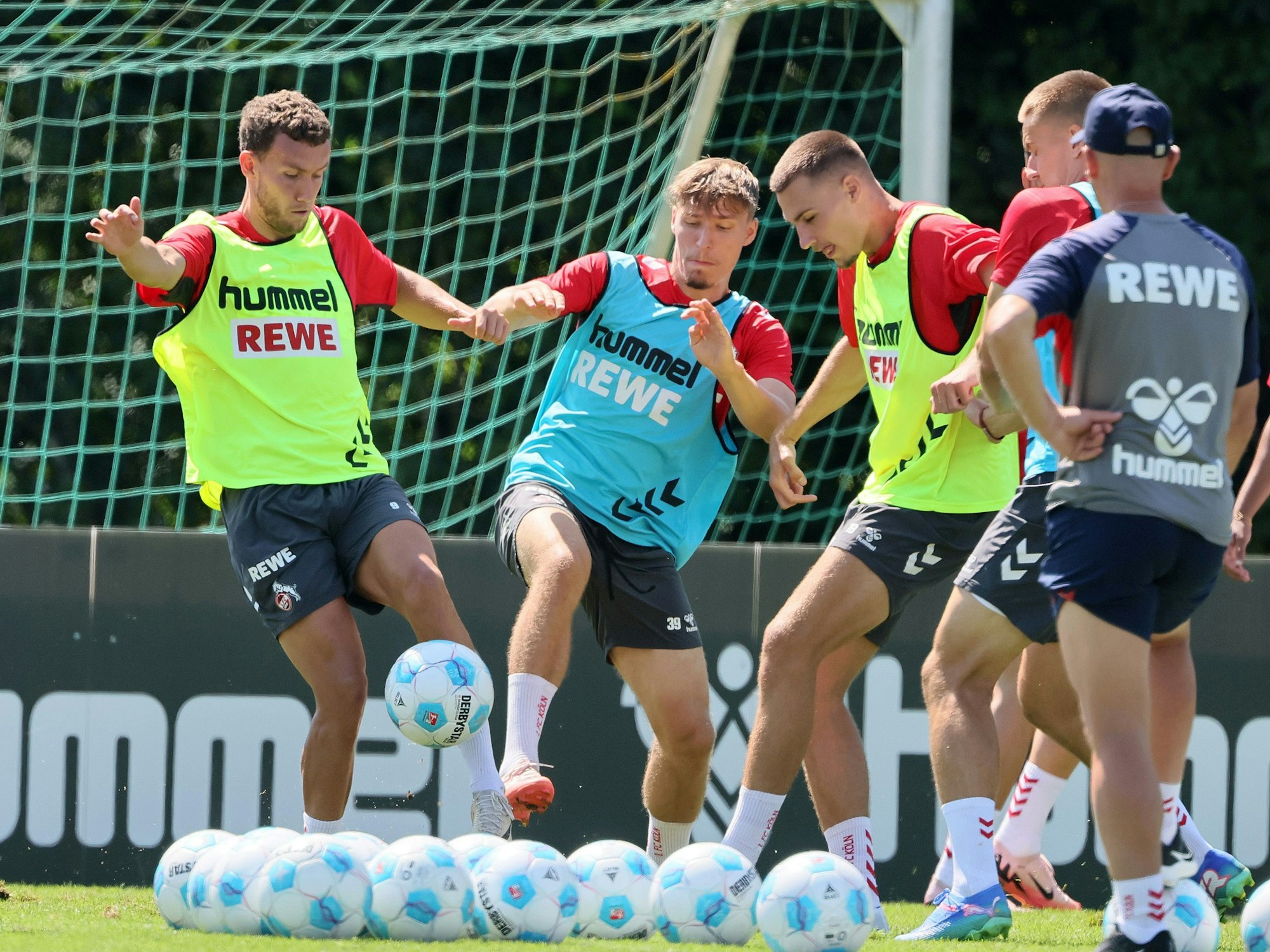 1. FC Köln, Trainingslager in Bad Waltersdorf (Österreich), von links: Luca Waldschmidt, Maxi Schmid, Tim Lemperle