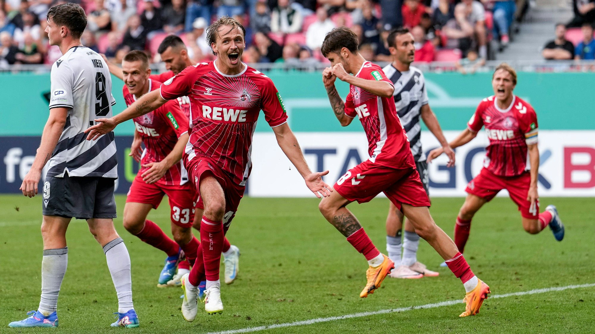 FC-Sechser Mathias Olesen bejubelt seinen Treffer zum 3:2 in der 116. Minute im Pokal-Drama am Sonntag (18. August 2024) gegen den SV Sandhausen.