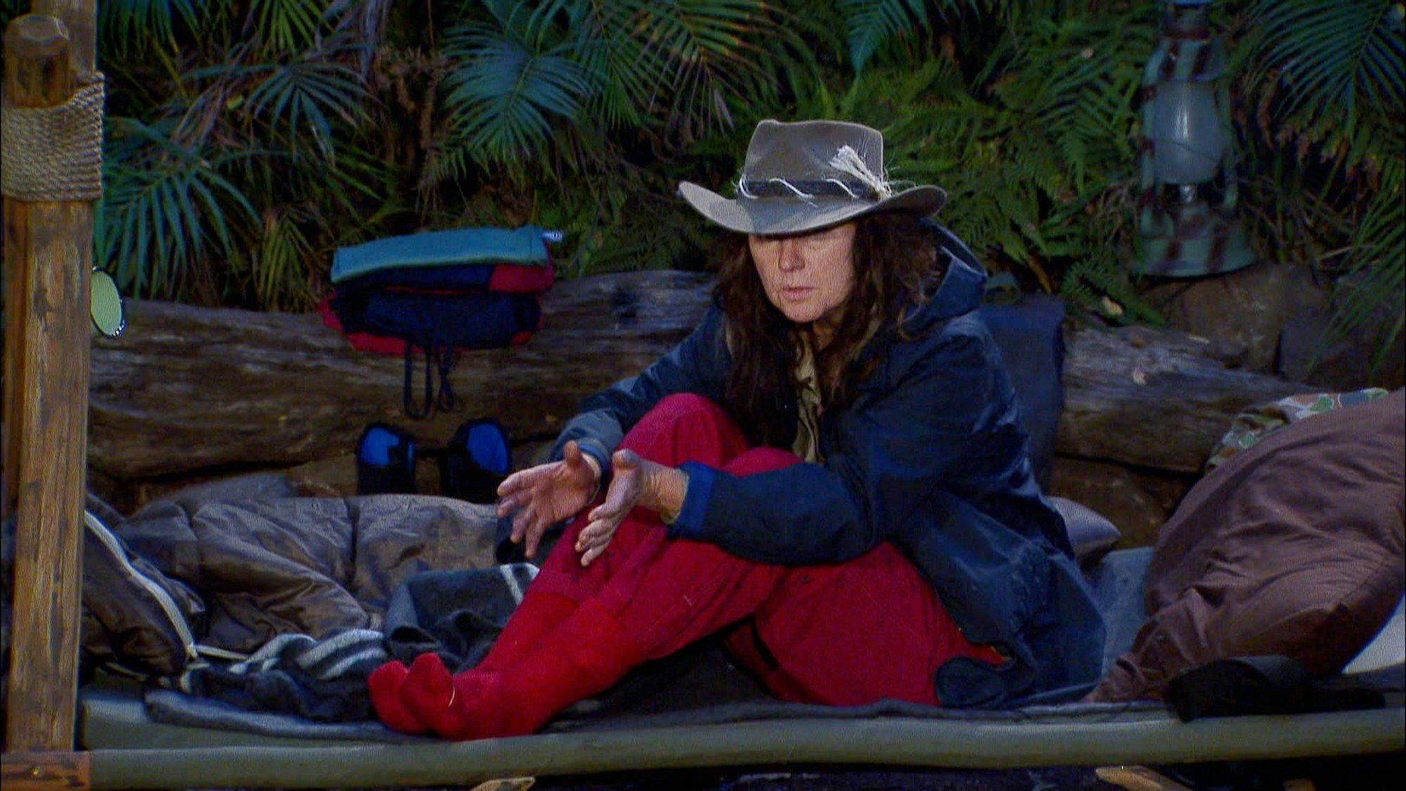 Hanka und Gigi sprechen auch intime Themen im Dschungel an, an Tag 5 legt sie ihm ihr Seelenleben offen.