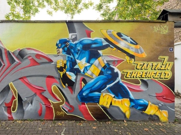 Seit 2014 gibt es den „Captain Ehrenfeld“ in Köln-Ehrenfeld.