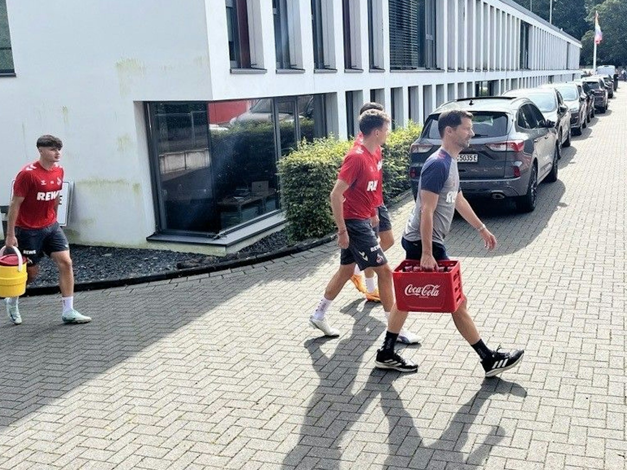 Dejan Ljubicic auf dem Weg zum FC-Training.