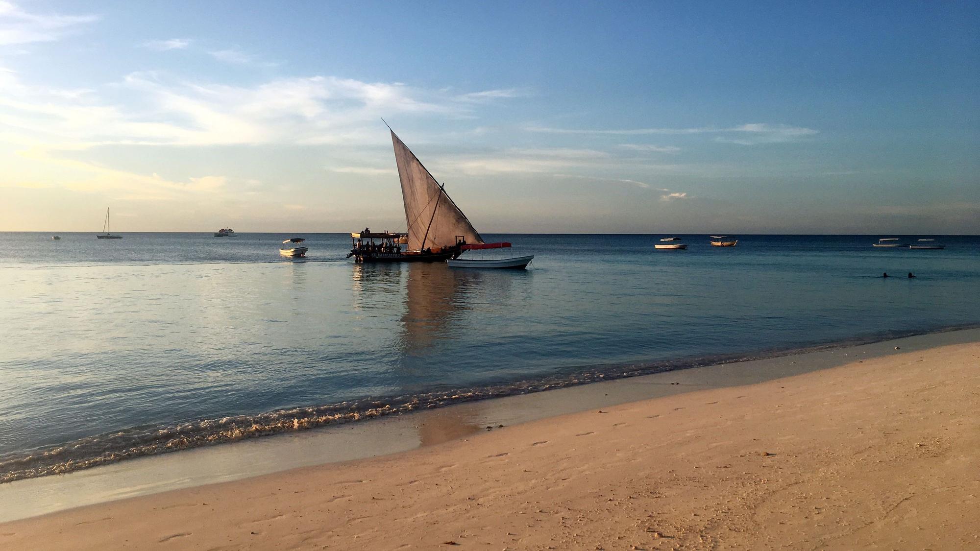 Ein Strandabschnitt auf der Insel Sansibar, aufgenommen am 18. Juli 2017.