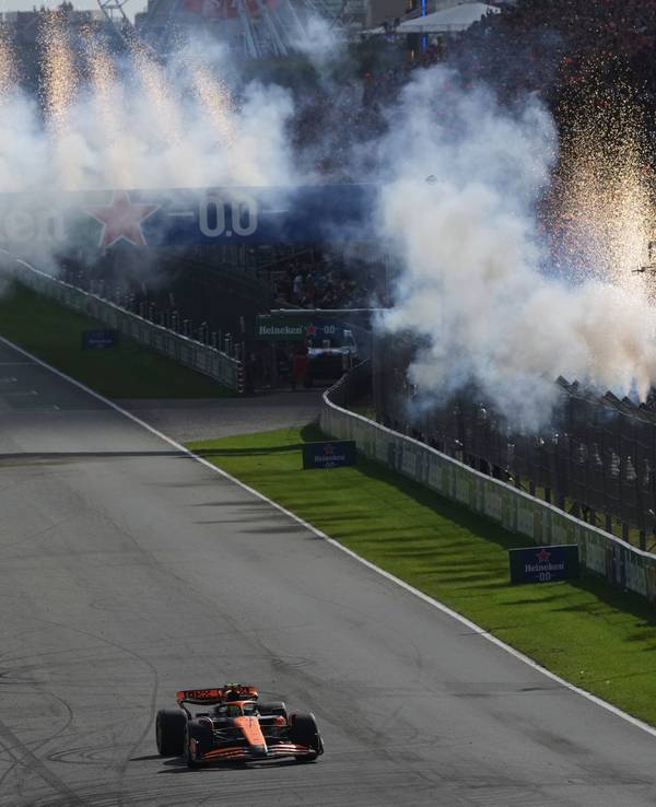 Lando Norris hat das Rennen in Zandvoort am Sonntag (25. August 2024) vor Max Verstappen gewonnen.