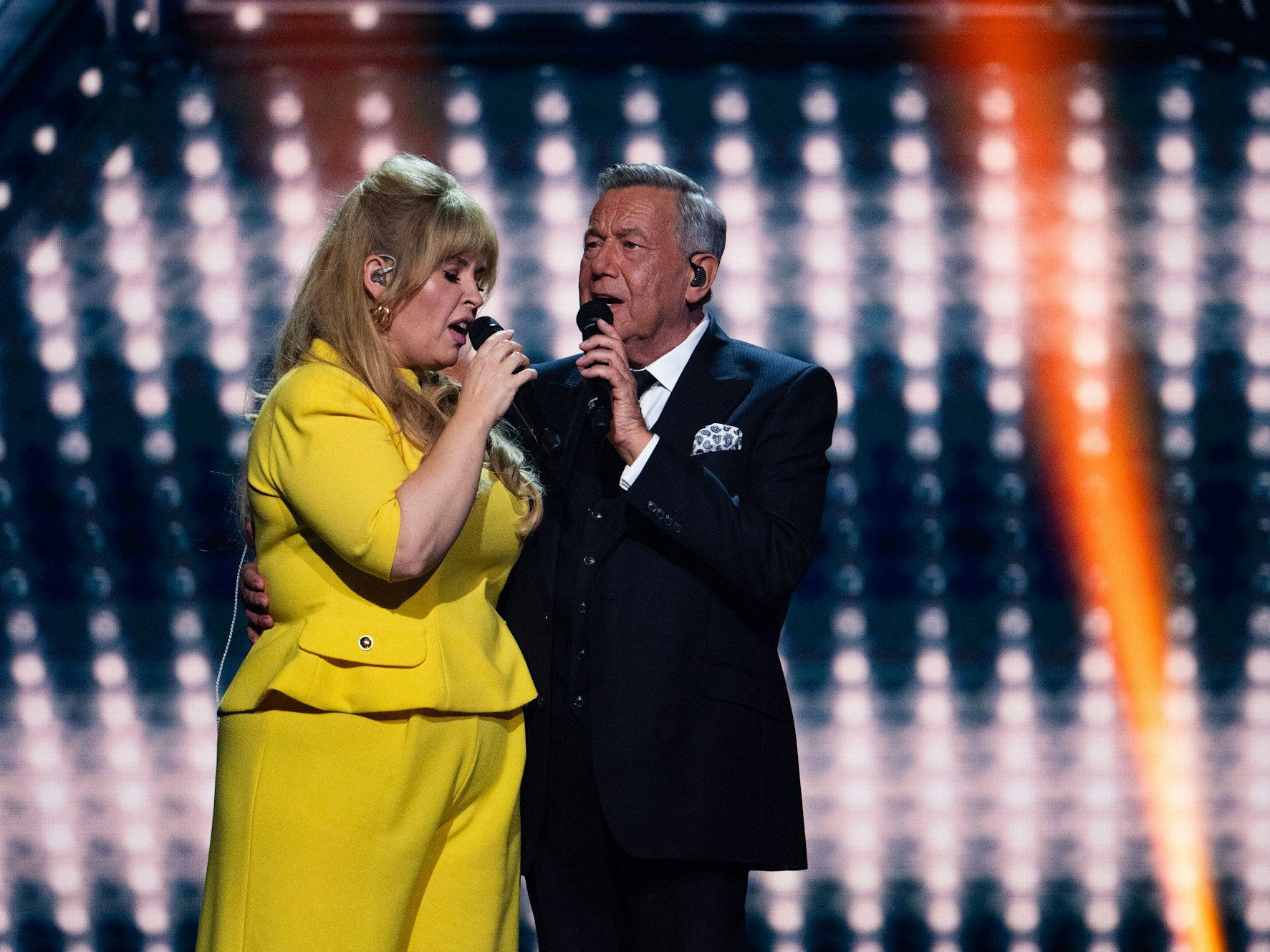 Maite Kelly, hier gemeinsam mit Roland Kaiser in der„ Giovanni Zarrella Show“ am 24. August 2024 in Dortmund.
