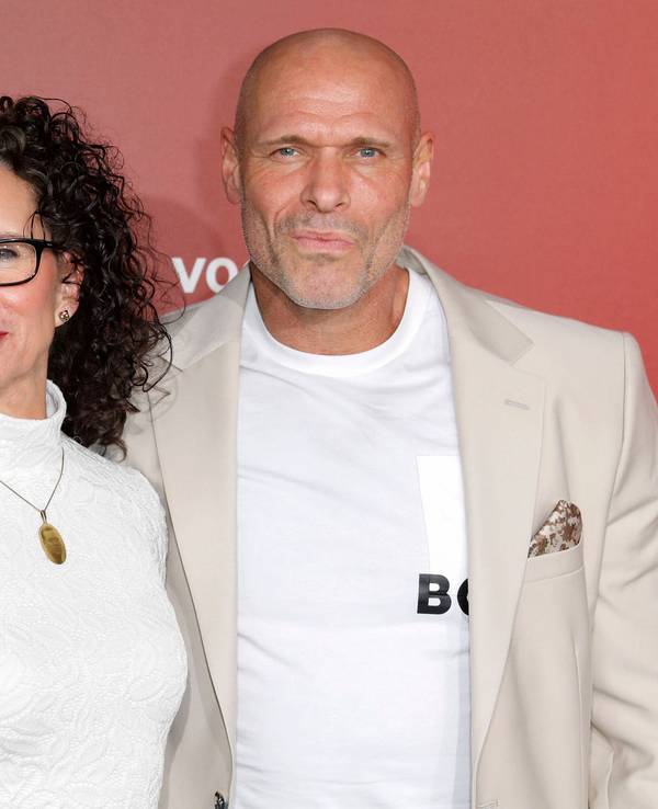 Thorsten Legat mit Ehefrau Alexandra Legat im April 2024