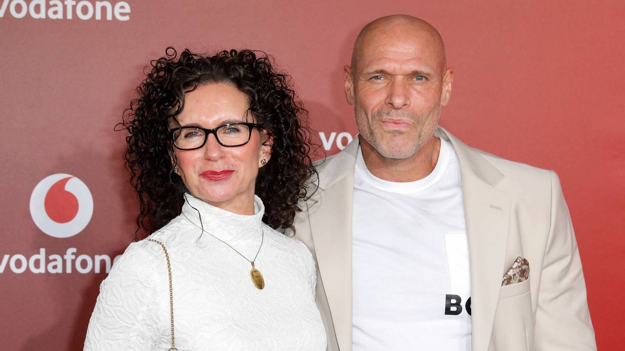 Thorsten Legat mit Ehefrau Alexandra Legat im April 2024