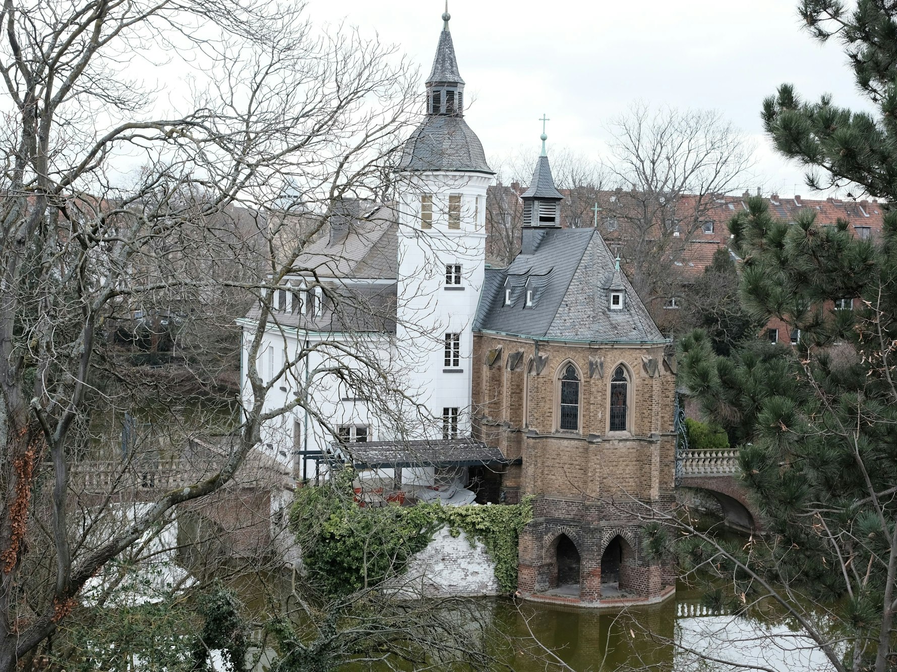 Das Wasserschloß Weißhaus in Köln