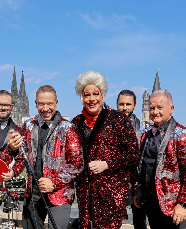 Die Höhner mit Ken Reise beim Video-Dreh.