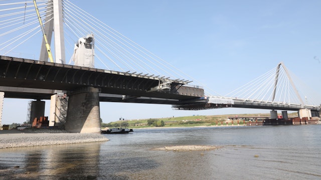 Die Leverkusener Rheinbrücke