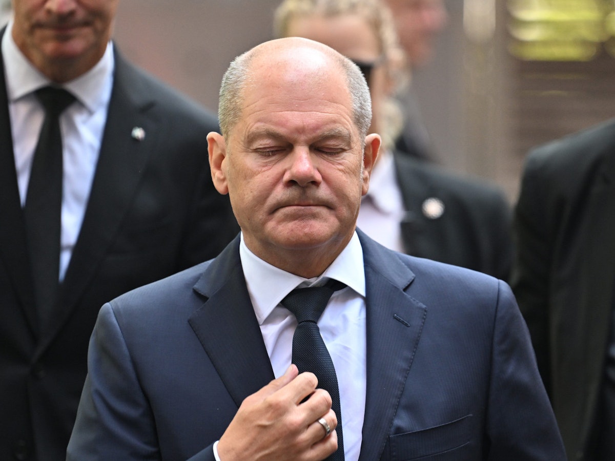 Bundeskanzler Olaf Scholz (SPD) bei seiner Ankunft in Solingen am 26. August: Der Anschlag mit drei Toten hatte eine Debatte unter anderem über Verschärfungen des Waffenrechts und den Kurs in der Migrationspolitik ausgelöst.
